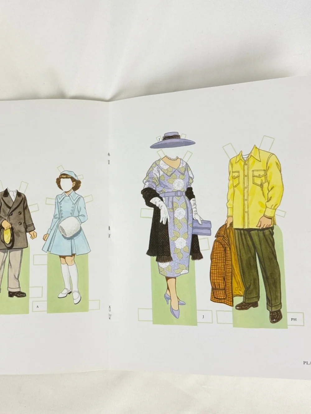 Paper Doll Book 1994 American Family of the 1950s by Tom Tierney Dover Publish